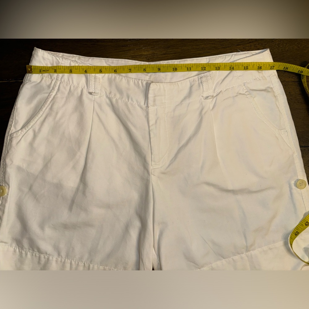 GAP Women’s Shorts Gray Stripes and White Size 10 - Picture 10 of 13